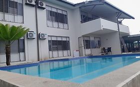 Yatulau Hotel And Conference